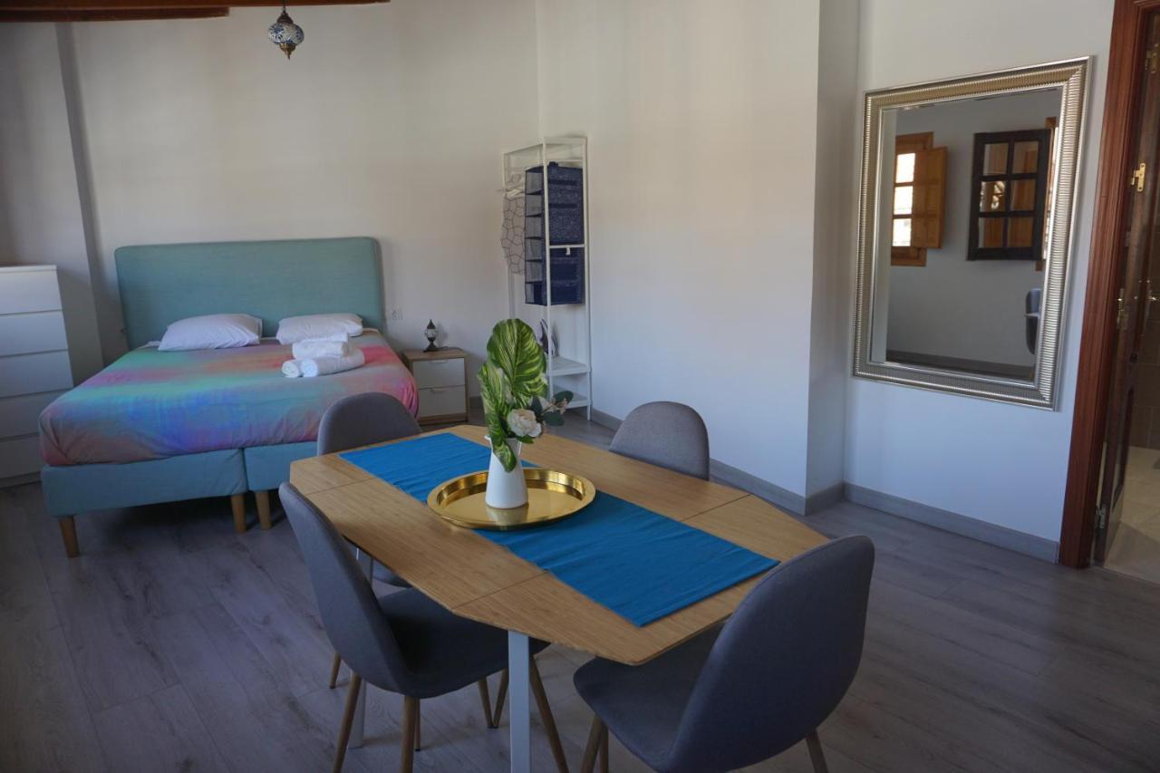 Apartamentos Mediterranea Centro Malaga Bagian luar foto