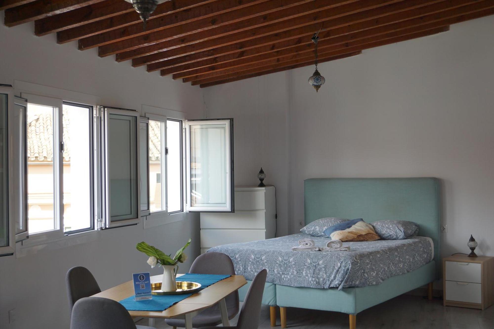 Apartamentos Mediterranea Centro Malaga Bagian luar foto