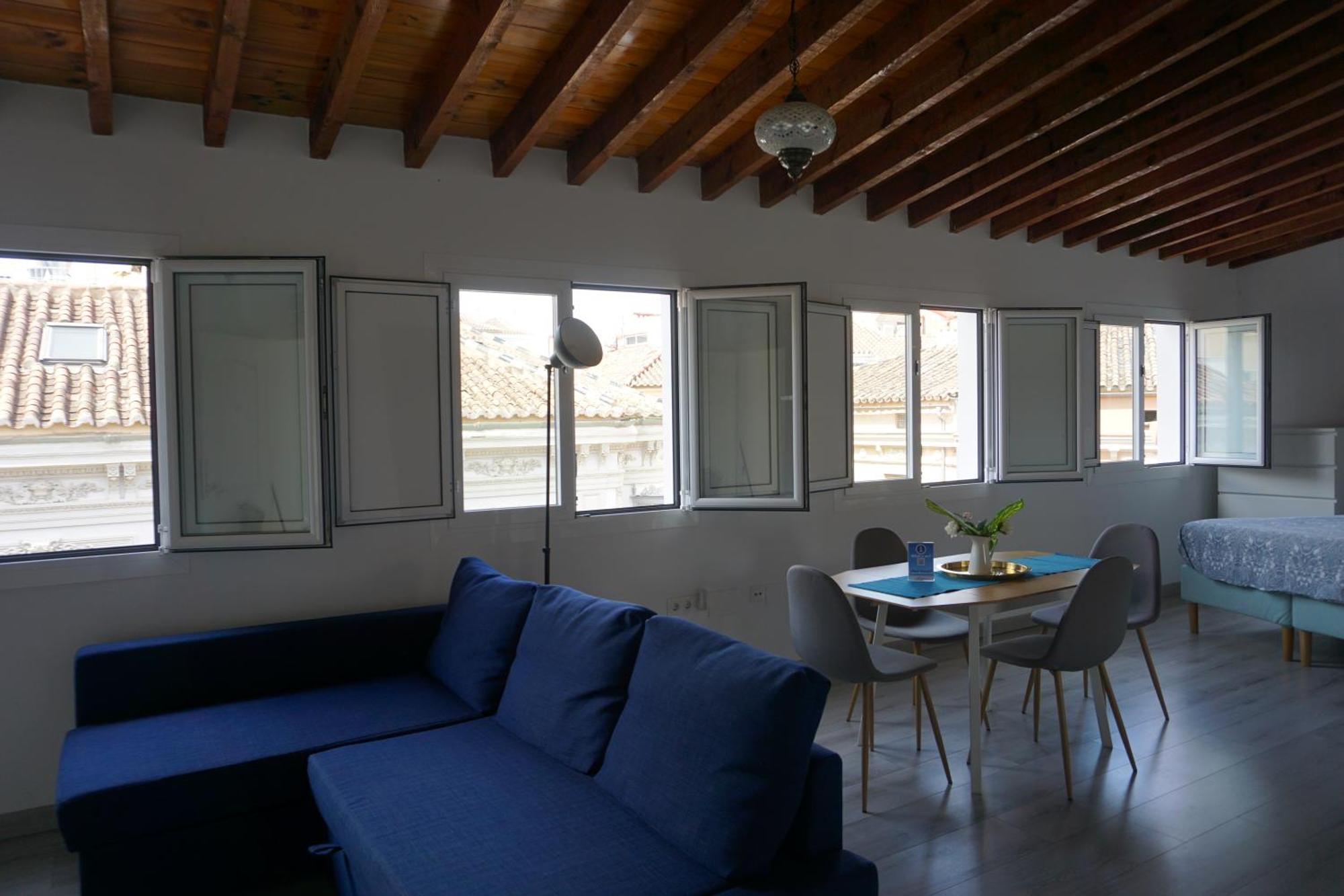 Apartamentos Mediterranea Centro Malaga Bagian luar foto