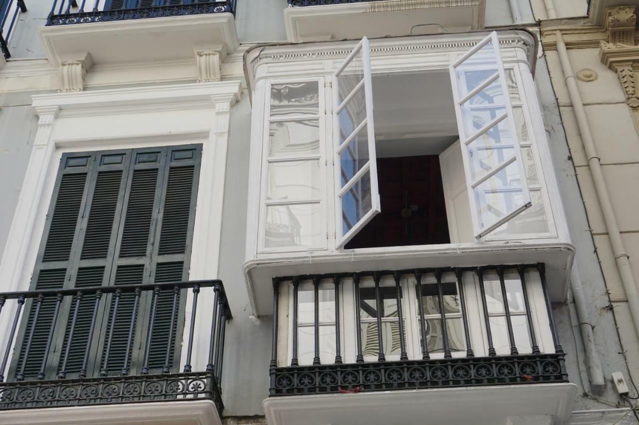 Apartamentos Mediterranea Centro Malaga Bagian luar foto