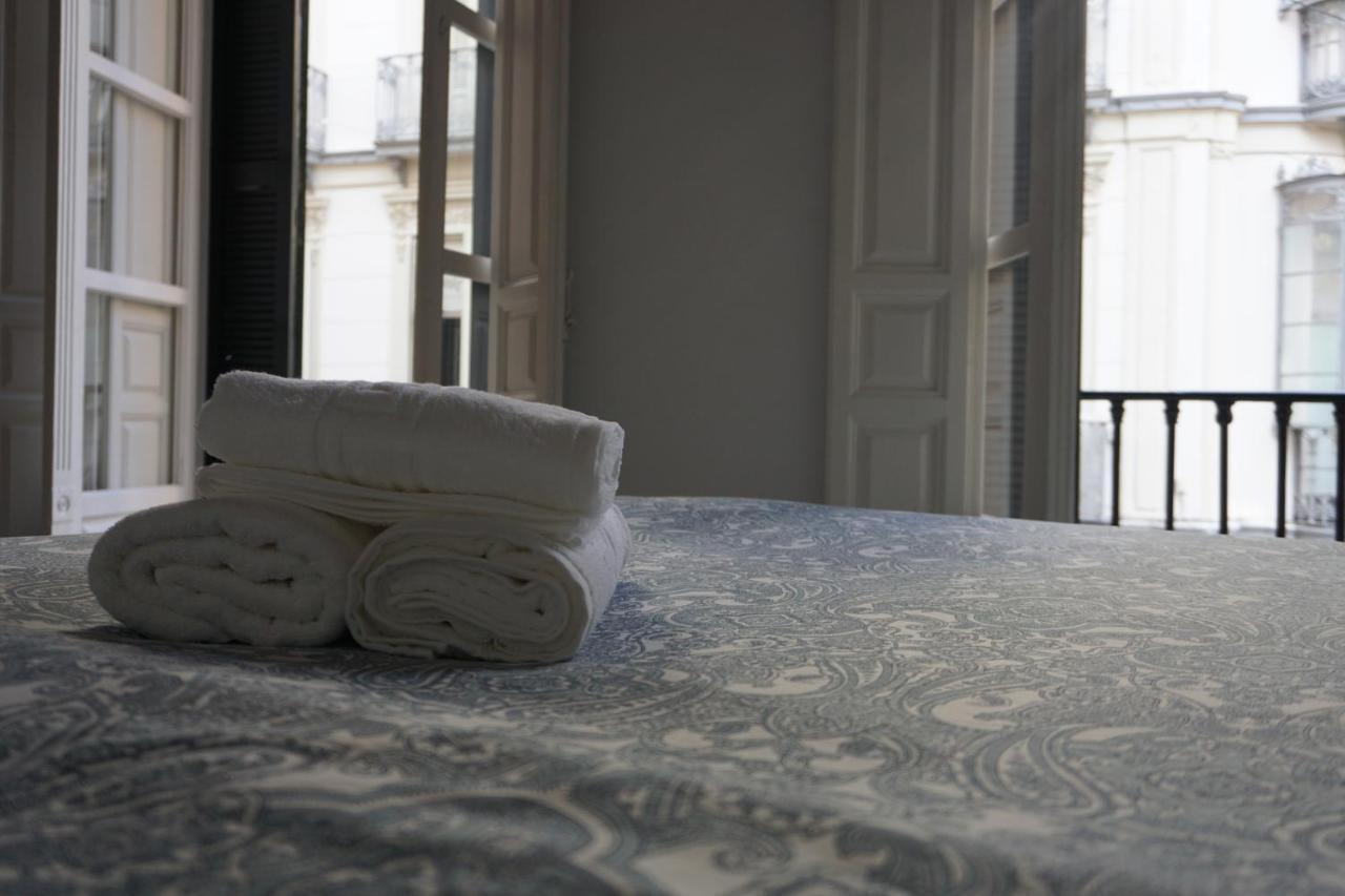 Apartamentos Mediterranea Centro Malaga Bagian luar foto