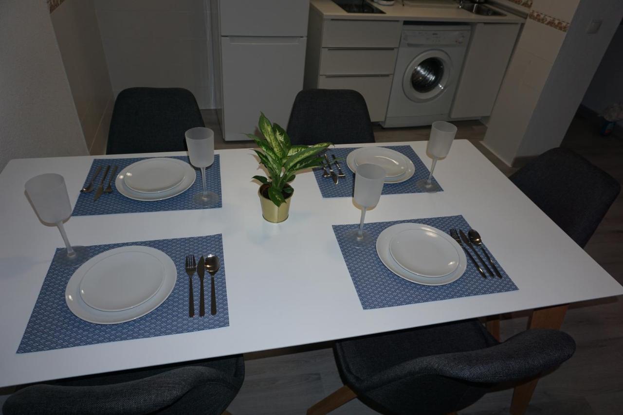 Apartamentos Mediterranea Centro Malaga Bagian luar foto